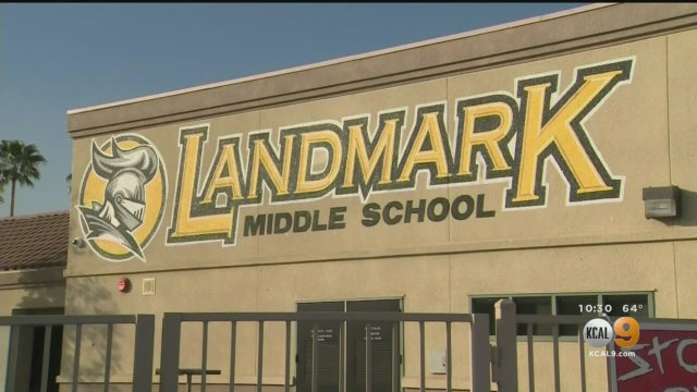 landmark-middle.jpg 