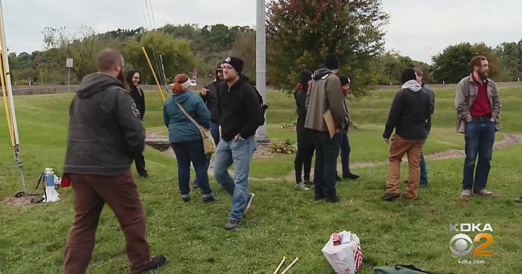 Protesters In Sharpsburg Demonstrate In Support Of Kurdish Fighters And