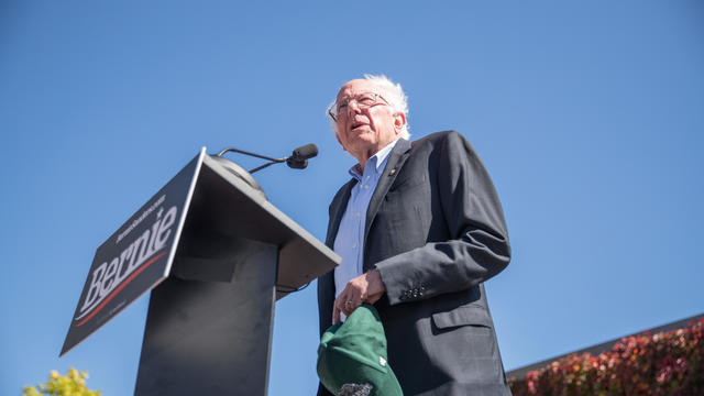 Bernie Sanders Tours Colleges In New Hampshire 