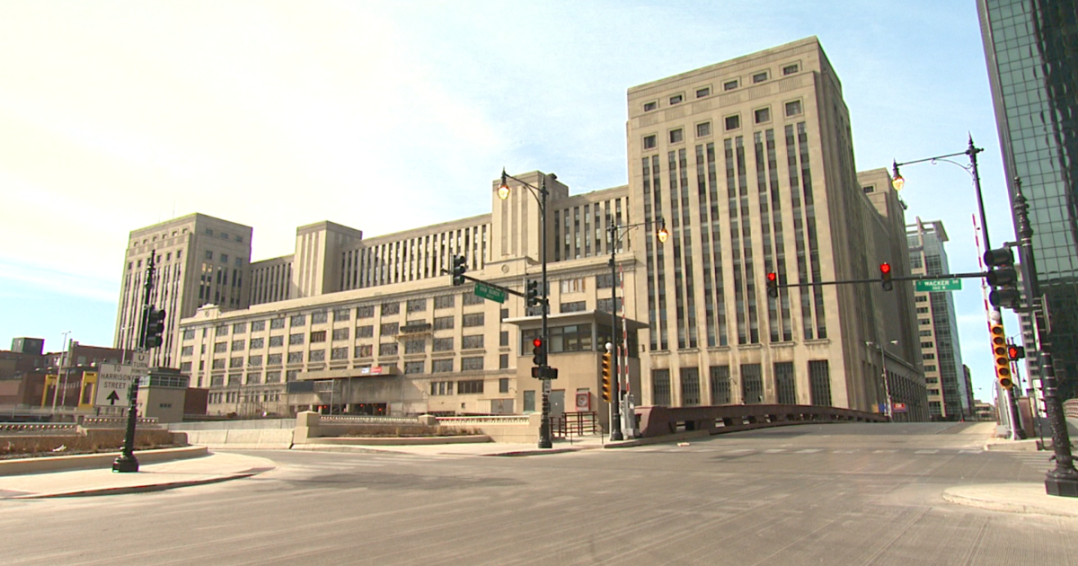 Old Post Office Celebrates Grand Opening Of Renovated Space After $800  Million Makeover - CBS Chicago