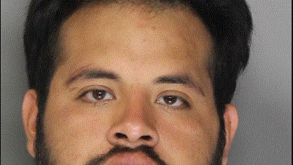 Marcos-Medina-sac-police.gif 