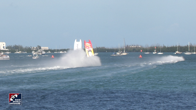 Key-West-Powerboat-Races-Crash.png 