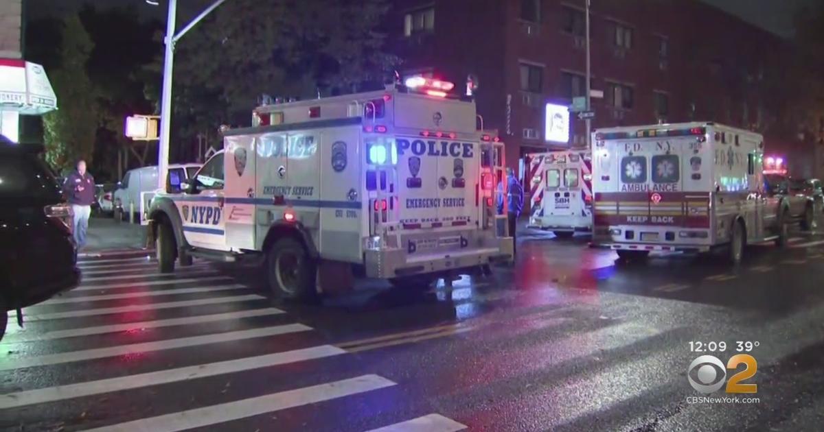 Nypd Officers Recovering From Possible Fentanyl Exposure During Bronx Drug Bust Cbs New York 