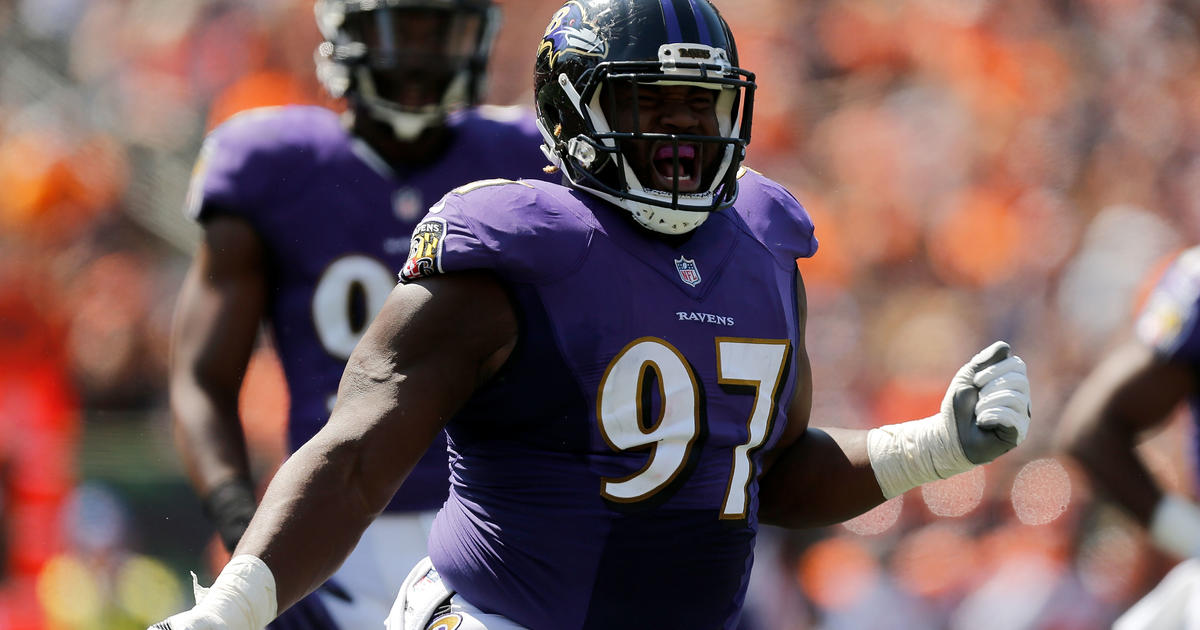 Reports Former Ravens Defensive Tackle Michael Pierce Opting Out Of