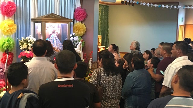 peregrina-crowd.jpg 