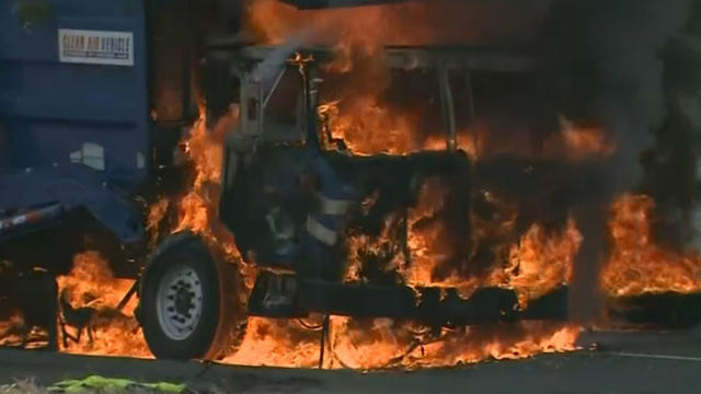 concord-garbage-truck-fire-kpix-5.jpg 