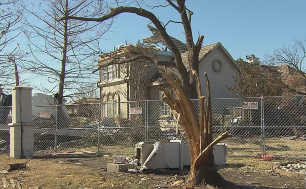 Dallas tornado damage 