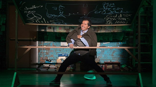 0218_John-Leguizamo-in-LATIN-HISTORY-FOR-MORONS-Photo-by-Matthew-Murphy-2017.jpg 