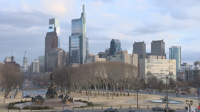 file-city-file-philly-skyline_frame_33095.png 