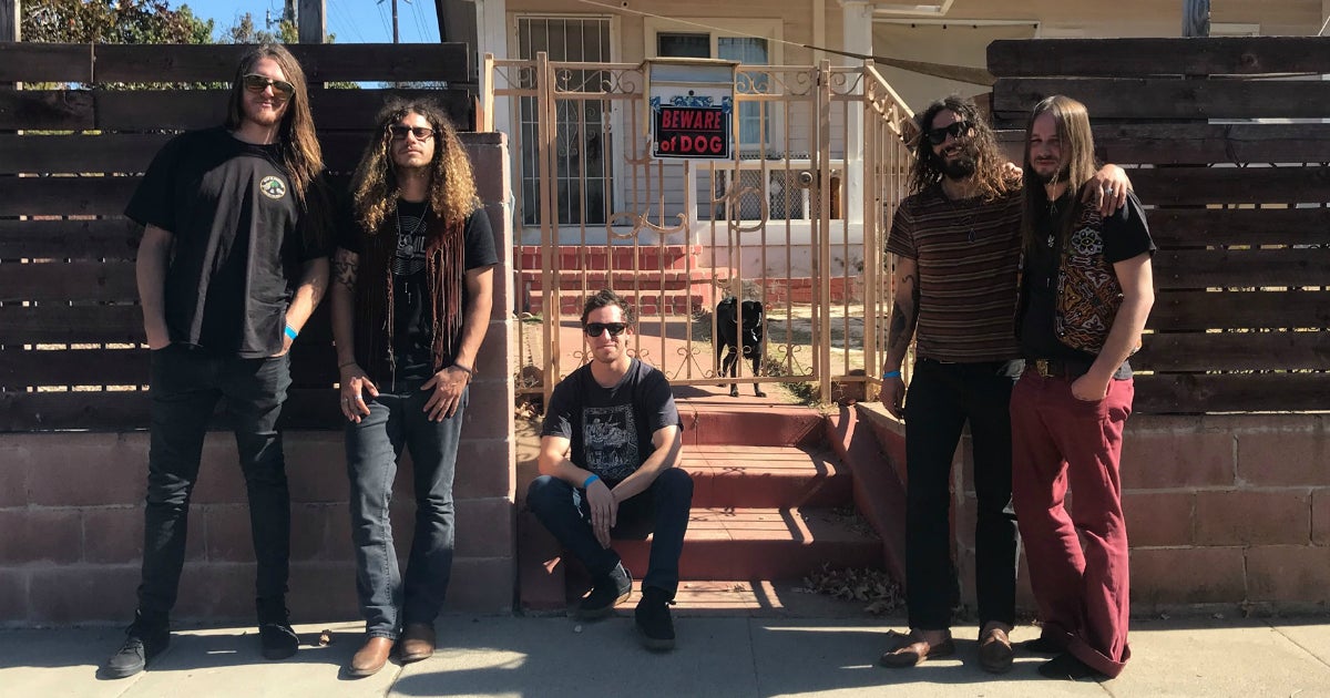 Psychedelic guitar hero brings new band to the Bottom of the Hill - Vimarsana News