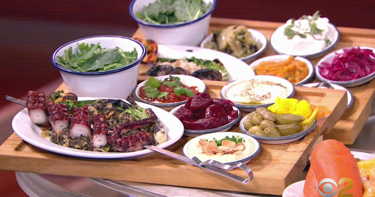 Lamalo Chef Spices Up Thanksgiving Dinner With New Recipes - CBS New York