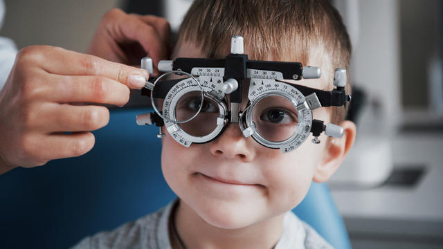 kid-taking-eye-exam-800x450.jpg 