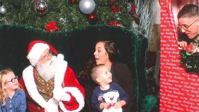 1118-cbsn-social-dadsurpriseassantahospital-1979600-640x360.jpg 