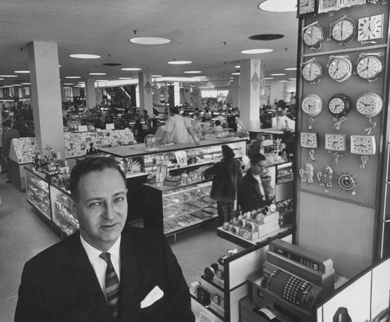 Mall stores that don't exist anymore