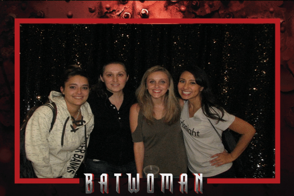 GirlsnightOutPhotoBooth.gif 