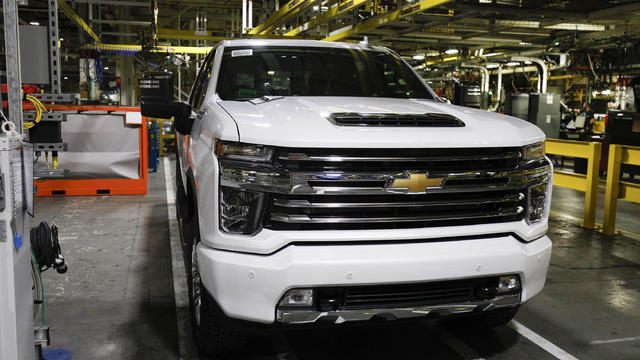 GM Unveils 2020 Chevy Silverado At Flint Assembly Plant After Announcing 4,000 Layoffs 