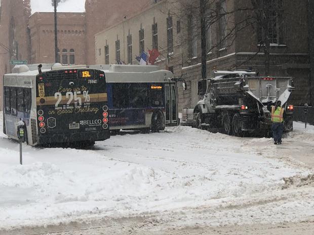 RTD-bus-stuck-at-17th-and-Lincoln-credit-Conor-McCue-2.jpg 