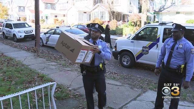 philadelphia-police-operation-thanksgiving.jpg 