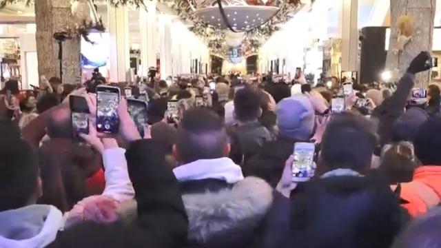 Over 160 million people expected to shop
