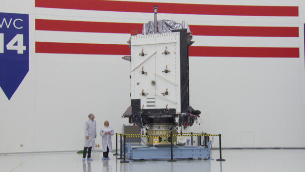 gps-iii-satellite-under-construction-at-lockheed-martin-620.jpg 