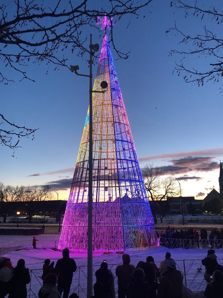 Mile High Tree, Featuring 60,000 Strands Of LED Lights, Makes Denver