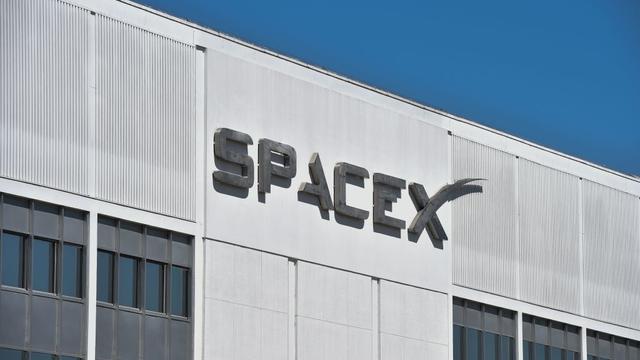 SpaceX.jpg 