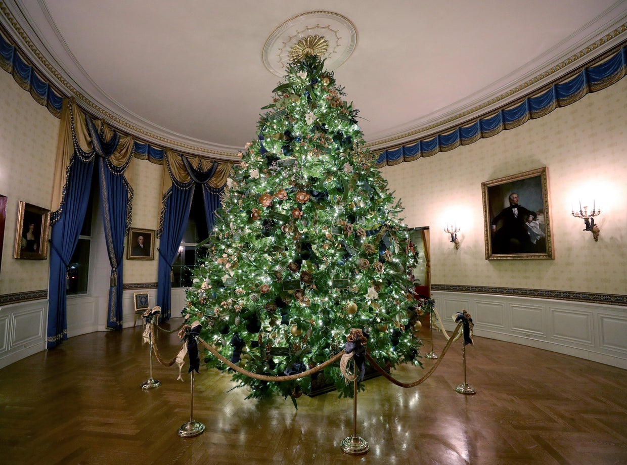 White House Christmas decorations 2019 photos