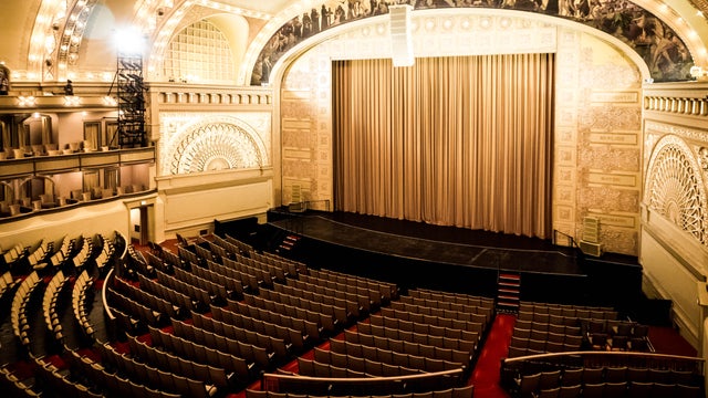Auditorium-Theatre-photo-by-Oliver-Sandoval.jpg 