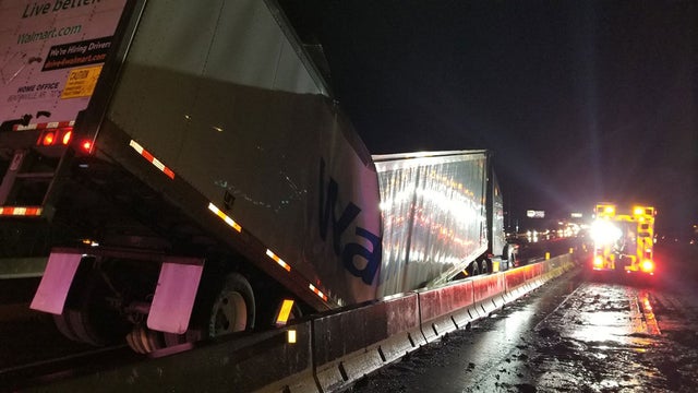 walmarttruck1.jpg 