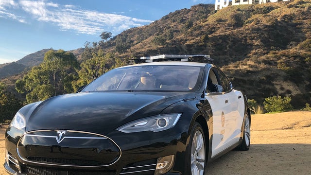 Tesla-Cop-Car.jpg 