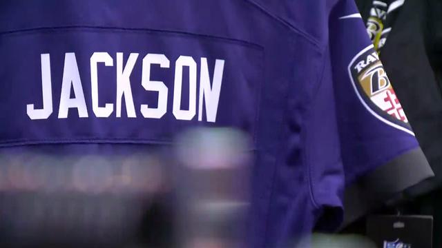 lamar-jackson-jersey.jpg 