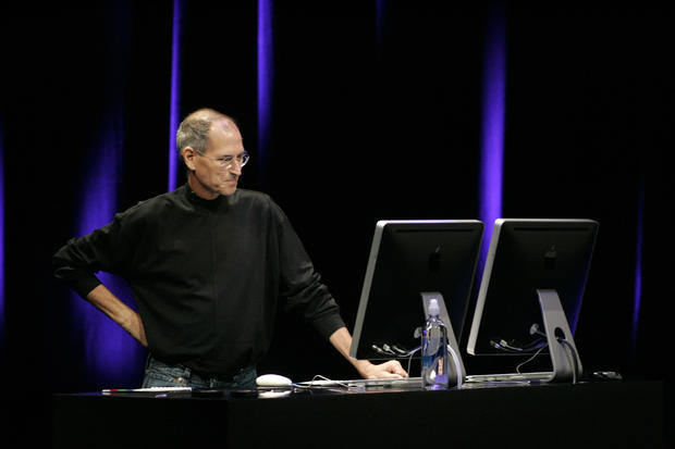 Apple's Steve Jobs introduces the new Genius feature for its products, as well as the latest Nano and iTouch, at the Yerba Buena Center for Performing Arts in San Francisco, Tuesday September 9, 2008. (MARIA J. ¡VILA/MERCURY NEWS) 
