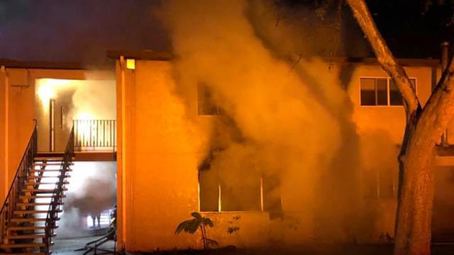 modesto-fatal-apartment-fire.jpg 