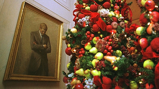 jfk-christmas.jpg 