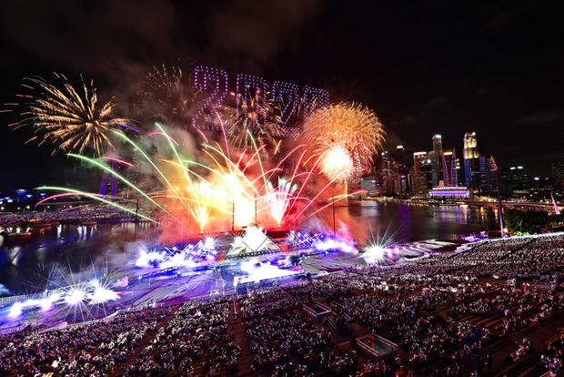 Singapore-New-Years-2-GettyImages-1191105404.jpg 