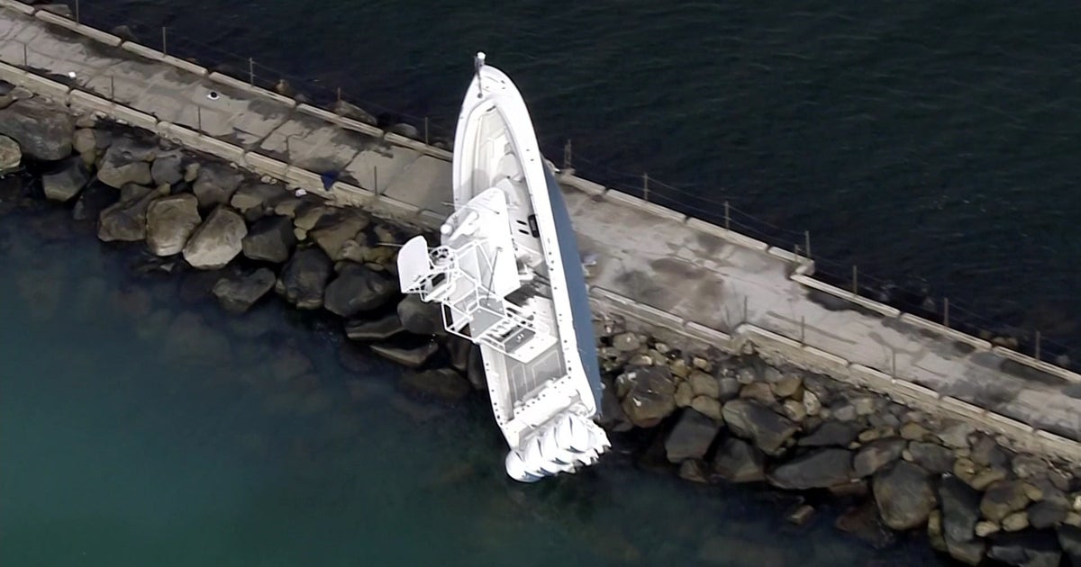 FWC Identifies 4 People Injured After Boat Crashed Into Jetty Near Port