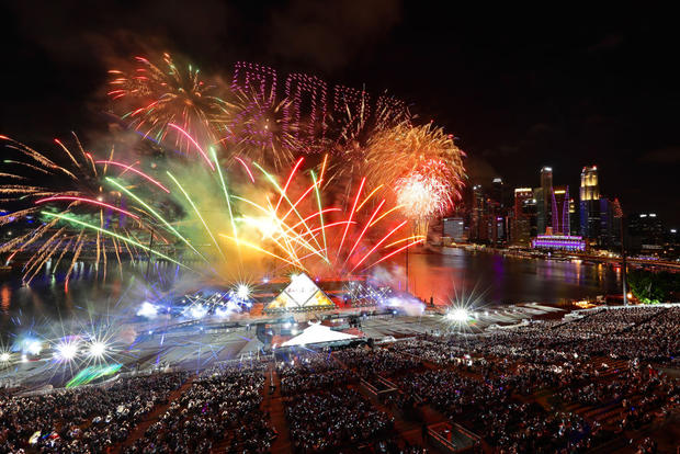 Singapore-New-Years-3-GettyImages-1191105181.jpg 