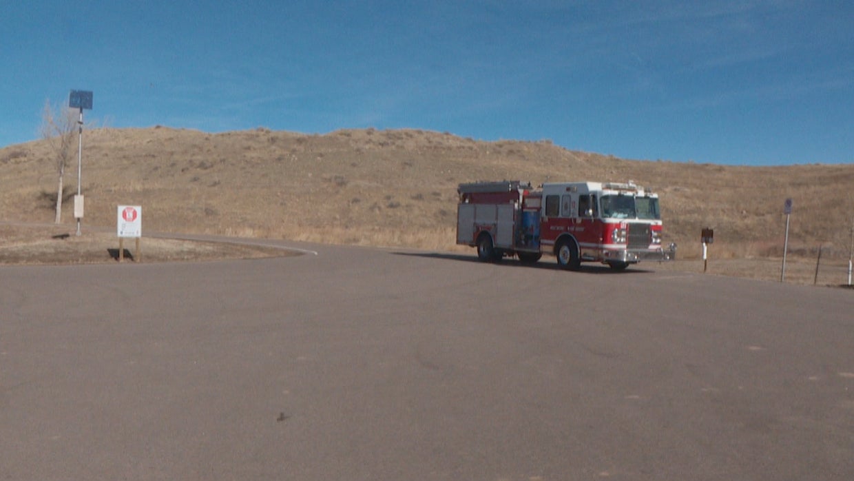 West Metro Fire Rescue Teams Practice Ice Rescues - CBS Colorado
