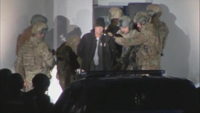 0104-wen-bankstandoff-bacchus-2002916-640x360.jpg 