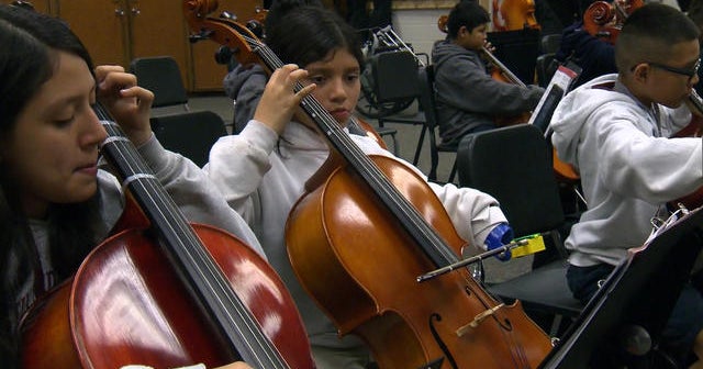 3D-printed limb helps young musician play the cello