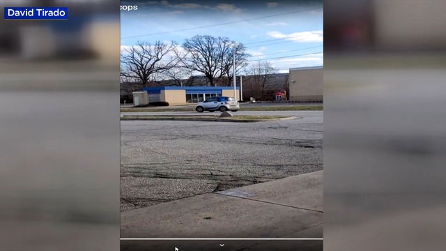 Indiana_Smart_Car_Chase_0106.jpg 