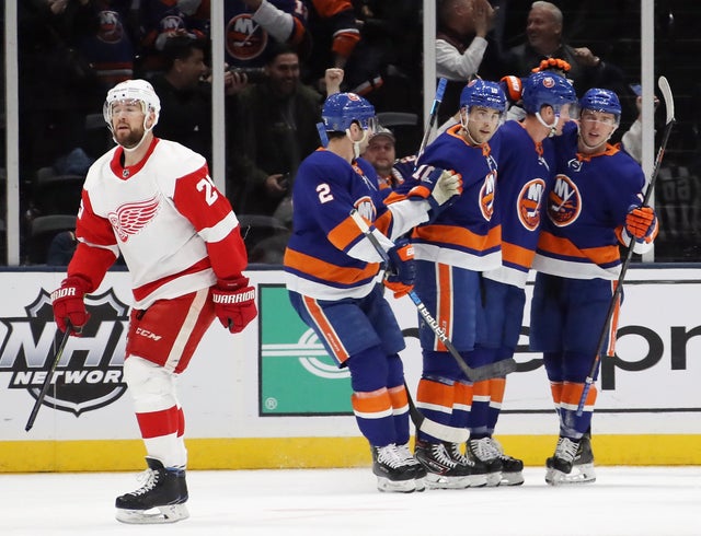 Detroit Red Wings v New York Islanders