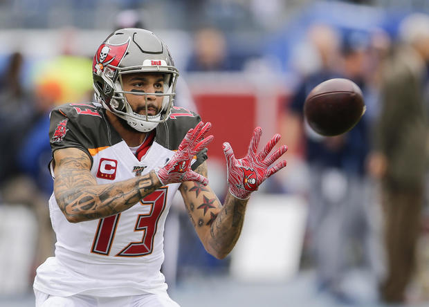 Tampa Bay Buccaneers v Tennessee Titans 