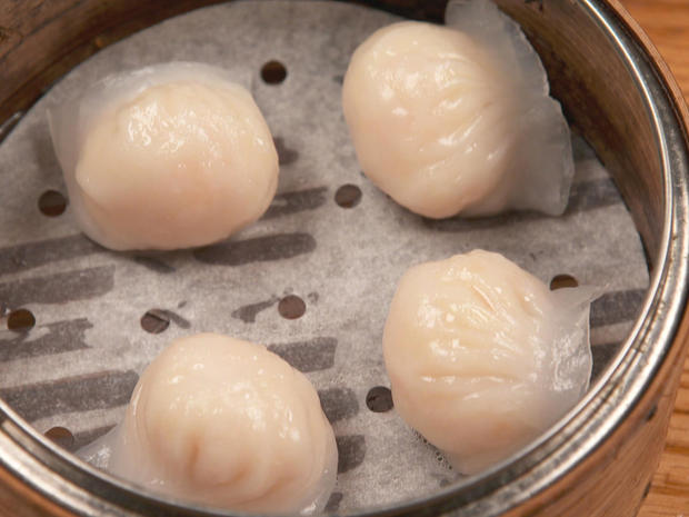 hong-kong-style-dumplings-at-tim-ho-wan-promo.jpg 
