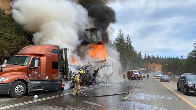 big-rig-fire-gold-run.jpg 