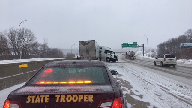 jackknifed-semi-state-patrol.jpg 