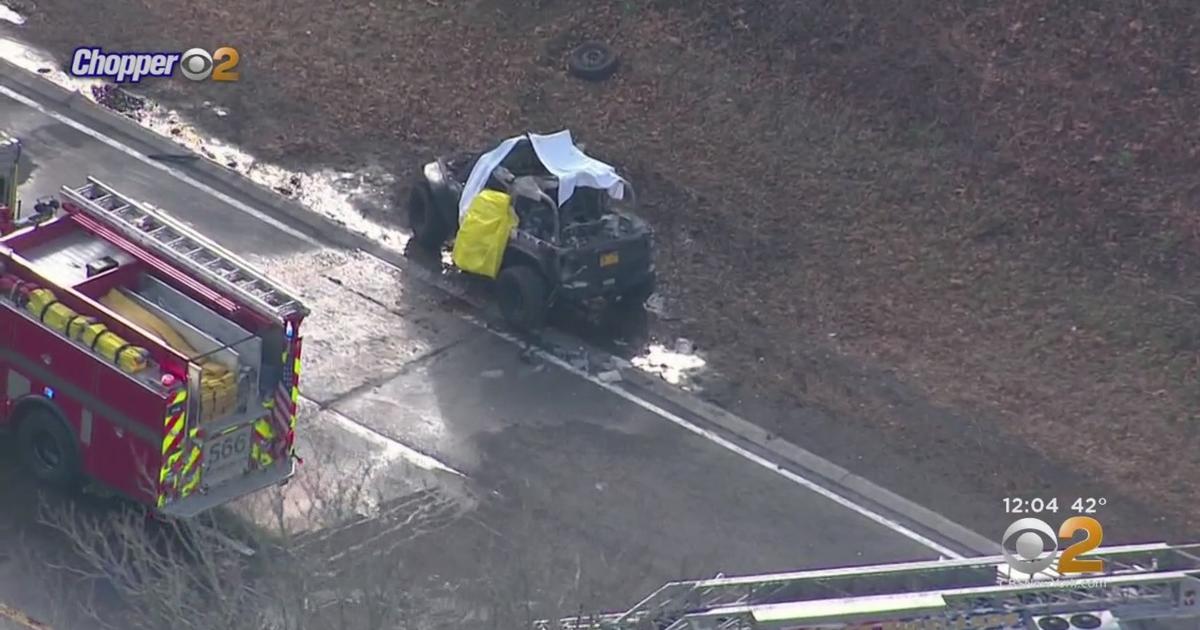 1 Dead After Northern State Parkway Crash CBS New York