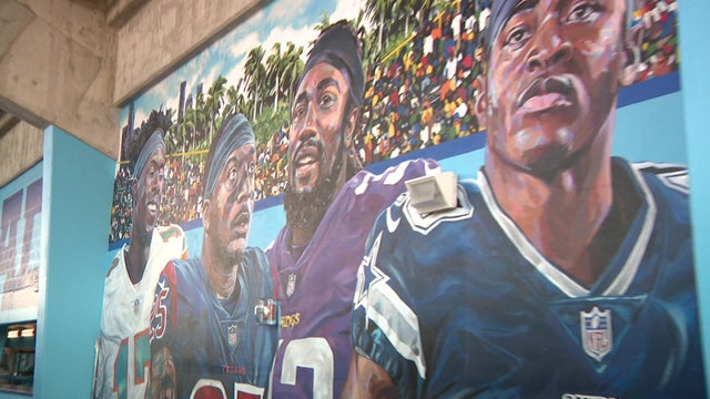 Traz Powell Mural 