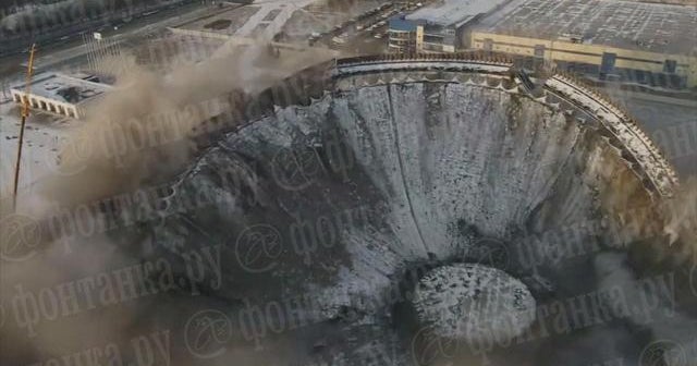 Stadium roof collapse kills worker in Russia CBS News