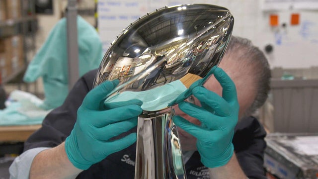crafting-vince-lombardi-trophy-promo.jpg 